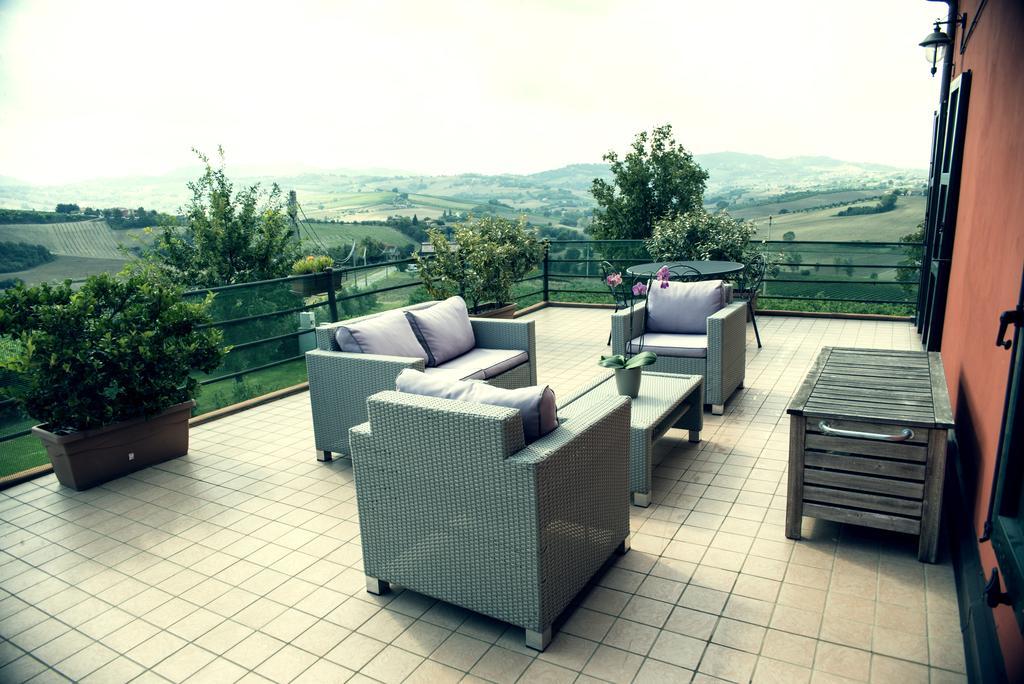 Tenuta Santini Villa Coriano Eksteriør billede